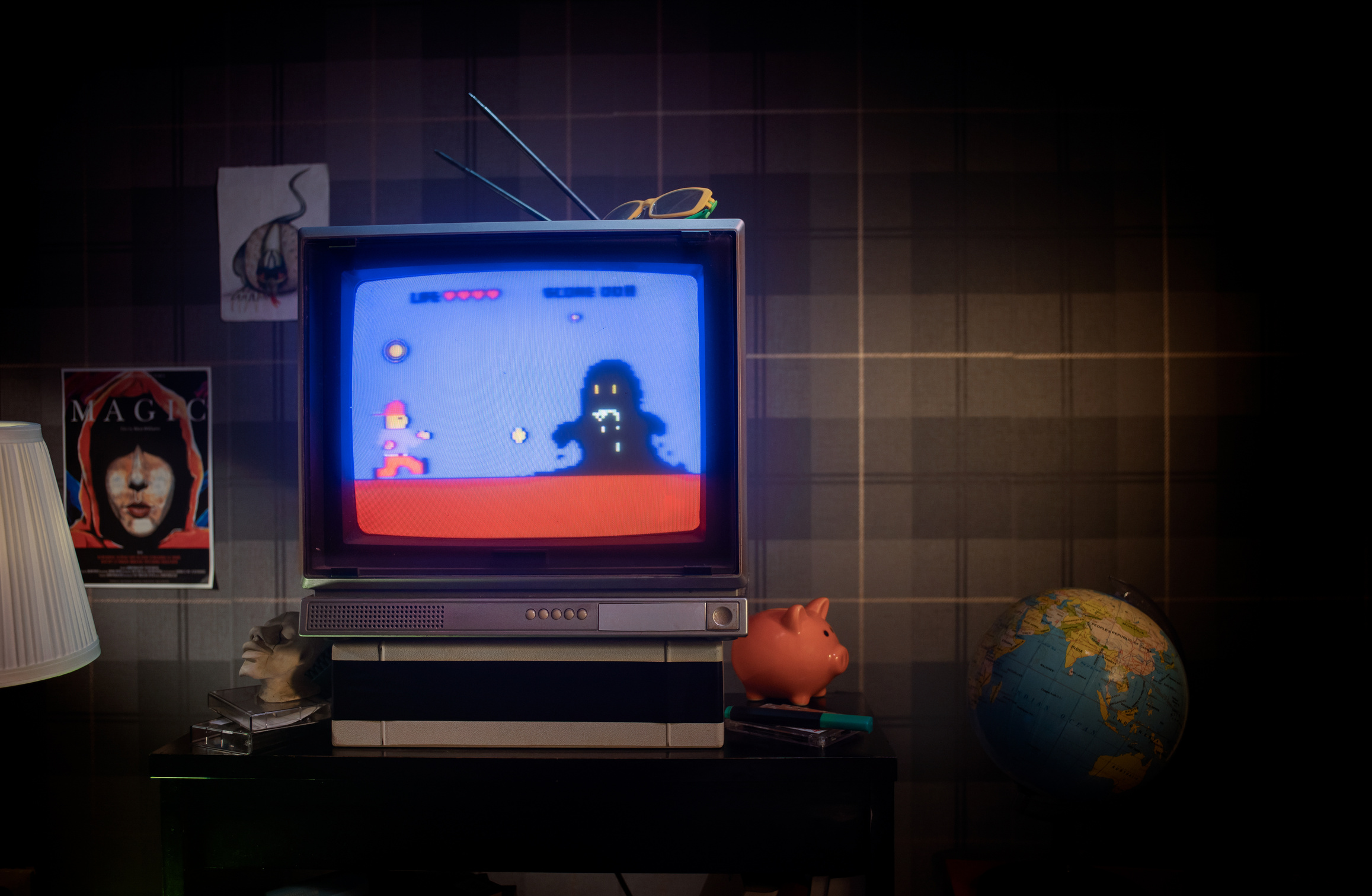 Indie 8bit game on tv screen